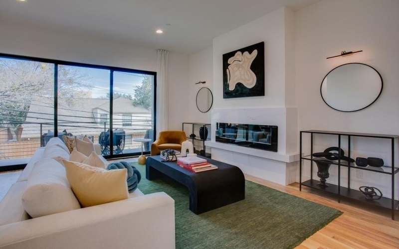 805 Pavillon Street #108, Dallas, TX 75204, 3 Bedrooms Bedrooms, ,3 BathroomsBathrooms,Residential,For Sale,805 Pavillon Street,20988239