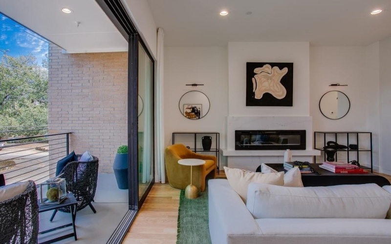 805 Pavillon Street #108, Dallas, TX 75204, 3 Bedrooms Bedrooms, ,3 BathroomsBathrooms,Residential,For Sale,805 Pavillon Street,20988239