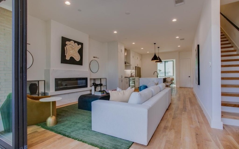 805 Pavillon Street #108, Dallas, TX 75204, 3 Bedrooms Bedrooms, ,3 BathroomsBathrooms,Residential,For Sale,805 Pavillon Street,20988239
