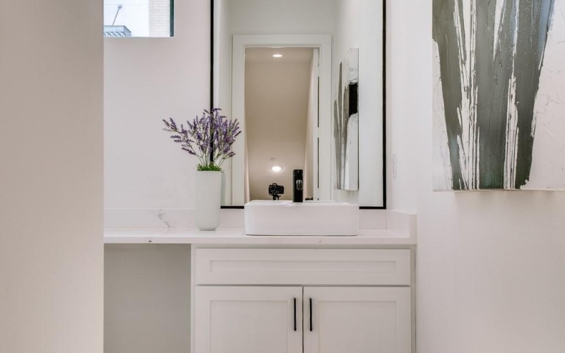 805 Pavillon Street #108, Dallas, TX 75204, 3 Bedrooms Bedrooms, ,3 BathroomsBathrooms,Residential,For Sale,805 Pavillon Street,20988239