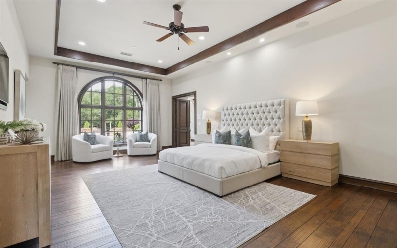690 S Peytonville Avenue, Southlake, TX 76092, 5 Bedrooms Bedrooms, ,6 BathroomsBathrooms,Residential,For Sale,690 S Peytonville Avenue,20988329