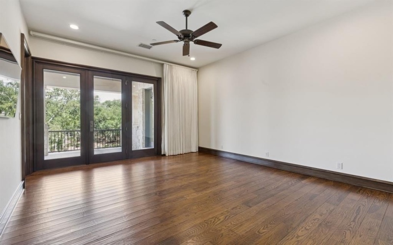 690 S Peytonville Avenue, Southlake, TX 76092, 5 Bedrooms Bedrooms, ,6 BathroomsBathrooms,Residential,For Sale,690 S Peytonville Avenue,20988329