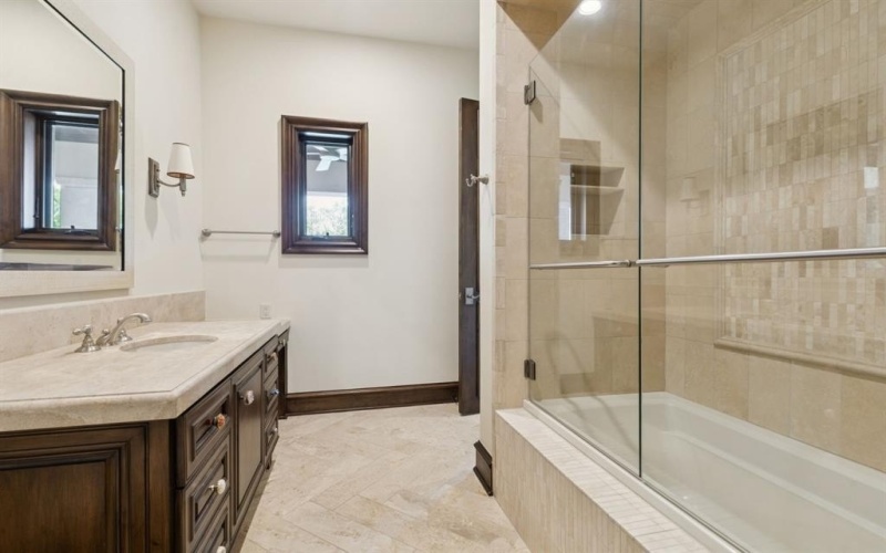 690 S Peytonville Avenue, Southlake, TX 76092, 5 Bedrooms Bedrooms, ,6 BathroomsBathrooms,Residential,For Sale,690 S Peytonville Avenue,20988329