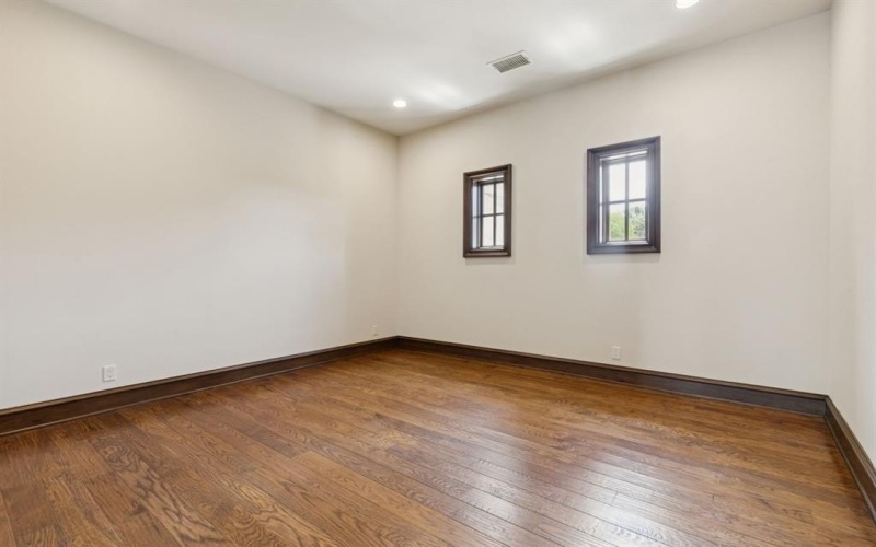 690 S Peytonville Avenue, Southlake, TX 76092, 5 Bedrooms Bedrooms, ,6 BathroomsBathrooms,Residential,For Sale,690 S Peytonville Avenue,20988329