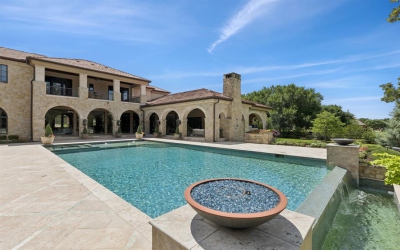 690 S Peytonville Avenue, Southlake, TX 76092, 5 Bedrooms Bedrooms, ,6 BathroomsBathrooms,Residential,For Sale,690 S Peytonville Avenue,20988329