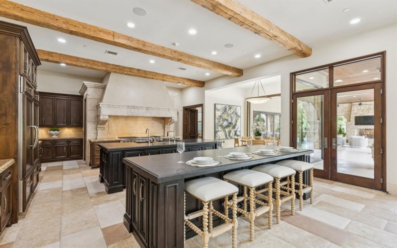 690 S Peytonville Avenue, Southlake, TX 76092, 5 Bedrooms Bedrooms, ,6 BathroomsBathrooms,Residential,For Sale,690 S Peytonville Avenue,20988329