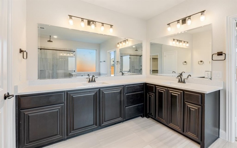 1204 Winona Street, DeSoto, TX 75115, 4 Bedrooms Bedrooms, ,3 BathroomsBathrooms,Residential,For Sale,1204 Winona Street,0,20988339