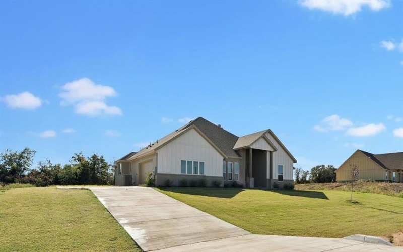 213 Blackjack Crossing, Paradise, TX 76073, 4 Bedrooms Bedrooms, ,3 BathroomsBathrooms,Residential,For Sale,213 Blackjack Crossing,20988341