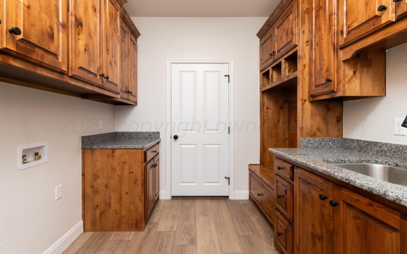 9312 Larkspur Drive, Amarillo, TX 79119-2011, 4 Bedrooms Bedrooms, ,2 BathroomsBathrooms,Residential,For Sale,9312 Larkspur Drive,0,25-5984