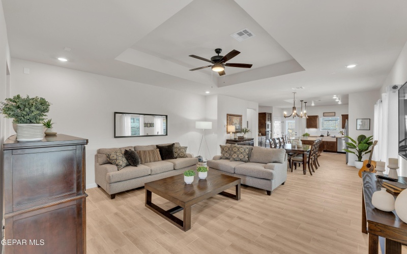 11157 Blazing Star Place, El Paso, TX 79934, 4 Habitaciones Habitaciones , ,2 BañosBaños,Residential,En Venta,11157 Blazing Star Place,925725