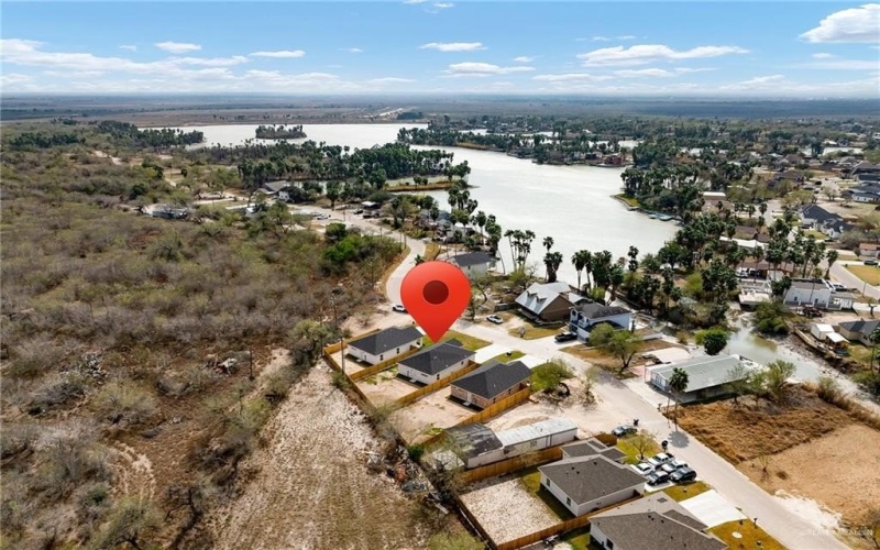 302 N Kika De La Garza Boulevard, La Joya, TX 78560, 3 Habitaciones Habitaciones , ,2 BañosBaños,Residential,En Venta,302 N Kika De La Garza Boulevard,475180
