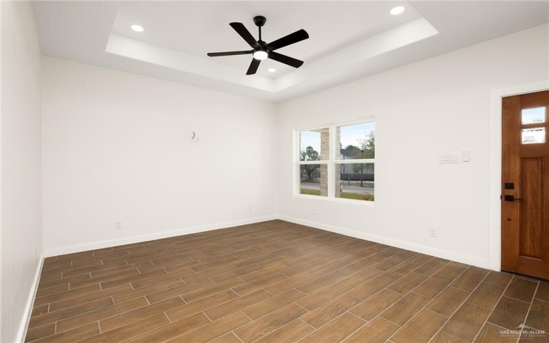 302 N Kika De La Garza Boulevard, La Joya, TX 78560, 3 Habitaciones Habitaciones , ,2 BañosBaños,Residential,En Venta,302 N Kika De La Garza Boulevard,475180
