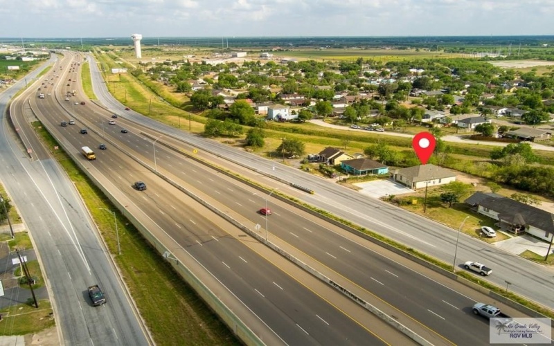 950 E EXPRESSWAY 83, SAN BENITO, TX 78586, ,Residential Multi Family,En Venta,950 E EXPRESSWAY 83,29752042