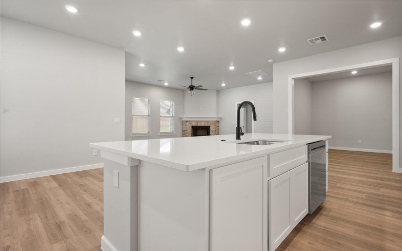 5407 109th Street, Lubbock, TX 79424, 4 Bedrooms Bedrooms, ,3 BathroomsBathrooms,Residential,For Sale,5407 109th Street,0,202557320