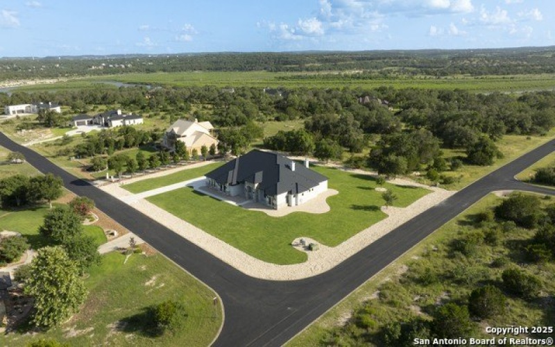 118 Obscure Way, Spring Branch, TX 78070, 4 Bedrooms Bedrooms, ,5 BathroomsBathrooms,Residential,For Sale,118 Obscure Way,1880996