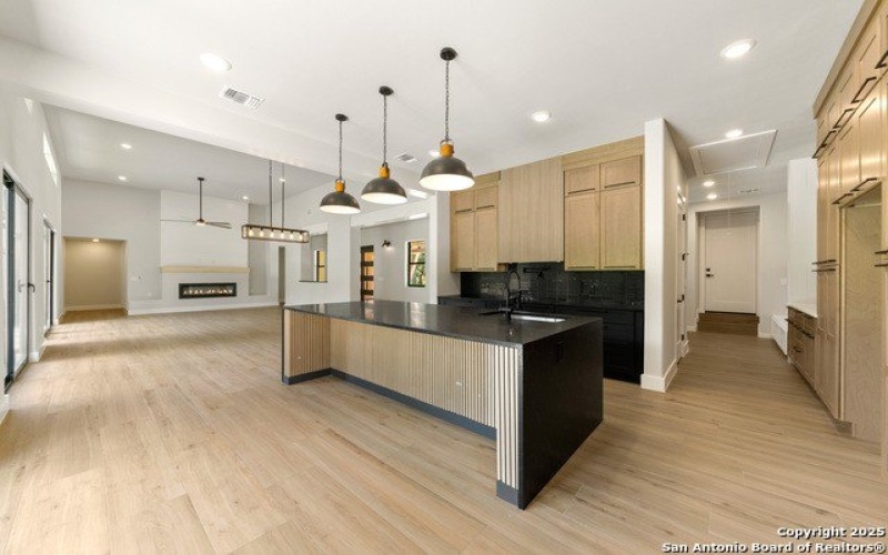 725 Heavenly Sky, San Antonio, TX 78260, 4 Habitaciones Habitaciones , ,3 BañosBaños,Residential,En Venta,725 Heavenly Sky,0,1881046