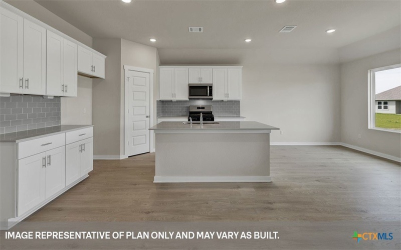 390 BARRON ESTATE Drive, Lockhart, TX 78644, 4 Bedrooms Bedrooms, ,2 BathroomsBathrooms,Residential,For Sale,390 BARRON ESTATE Drive,585575