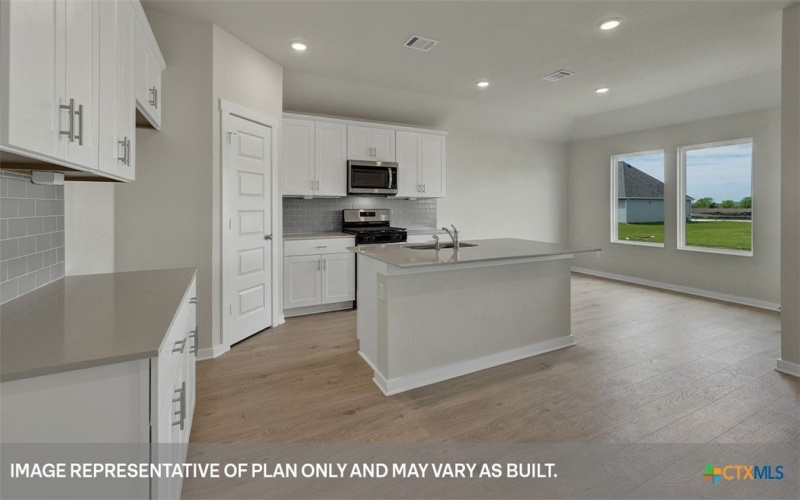 390 BARRON ESTATE Drive, Lockhart, TX 78644, 4 Bedrooms Bedrooms, ,2 BathroomsBathrooms,Residential,For Sale,390 BARRON ESTATE Drive,585575