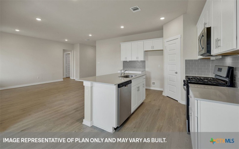 390 BARRON ESTATE Drive, Lockhart, TX 78644, 4 Bedrooms Bedrooms, ,2 BathroomsBathrooms,Residential,For Sale,390 BARRON ESTATE Drive,585575