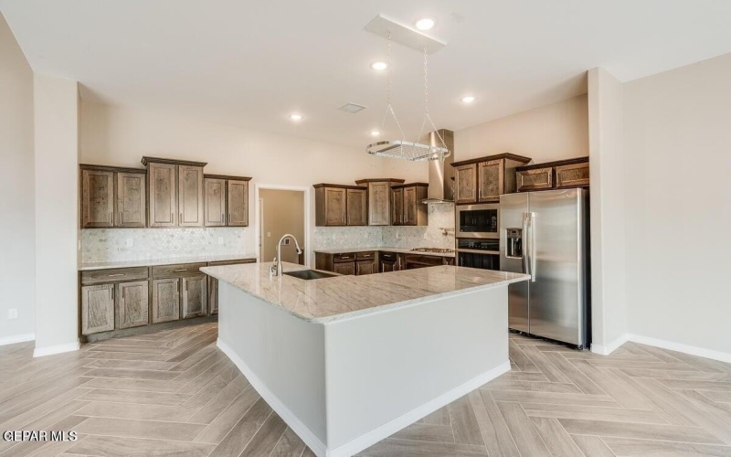 937 GULF STREAMS, El Paso, TX 79932, 4 Habitaciones Habitaciones , ,2 BañosBaños,Residential,En Venta,937 GULF STREAMS,925793