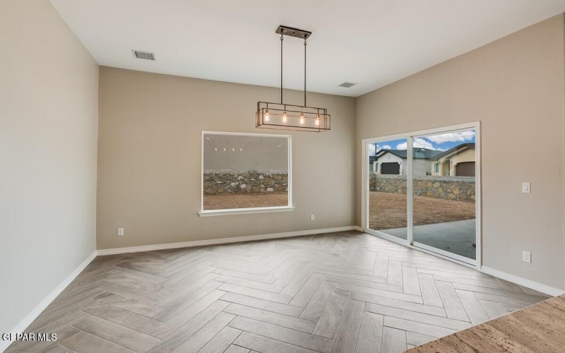 937 GULF STREAMS, El Paso, TX 79932, 4 Habitaciones Habitaciones , ,2 BañosBaños,Residential,En Venta,937 GULF STREAMS,925793