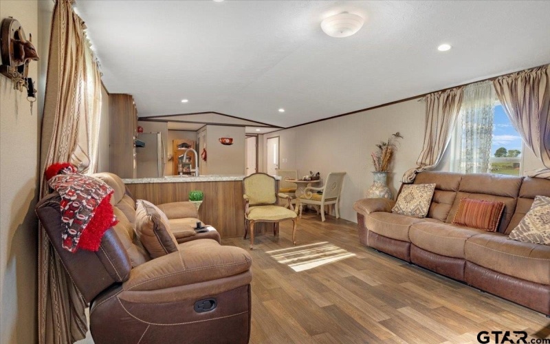 385 RS CR 3374, Alba, TX 75410, 2 Bedrooms Bedrooms, ,2 BathroomsBathrooms,Residential,For Sale,385 RS CR 3374,25010175