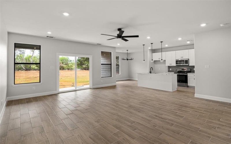 5405 Stonegate Circle, Granbury, TX 76048, 4 Bedrooms Bedrooms, ,2 BathroomsBathrooms,Residential,For Sale,5405 Stonegate Circle,20930664