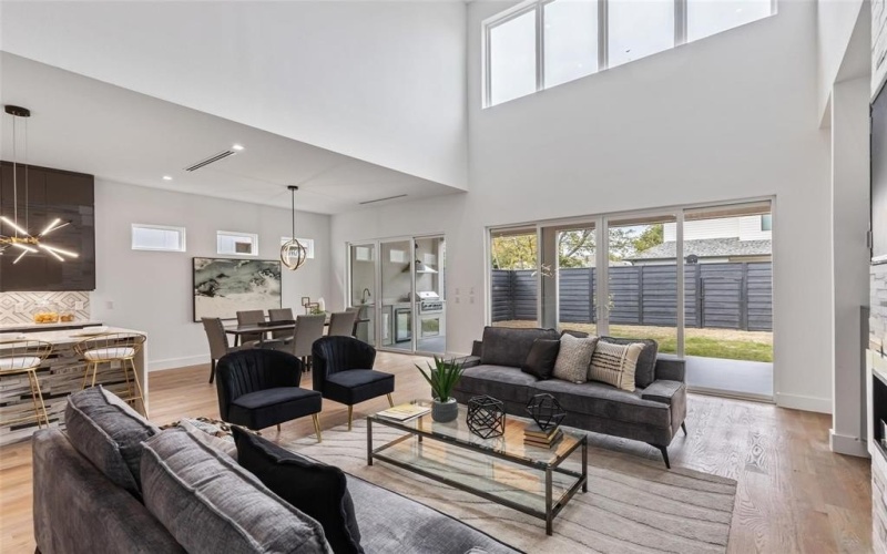 4711 Cowan Avenue, Dallas, TX 75209, 5 Bedrooms Bedrooms, ,6 BathroomsBathrooms,Residential,For Sale,4711 Cowan Avenue,20943726