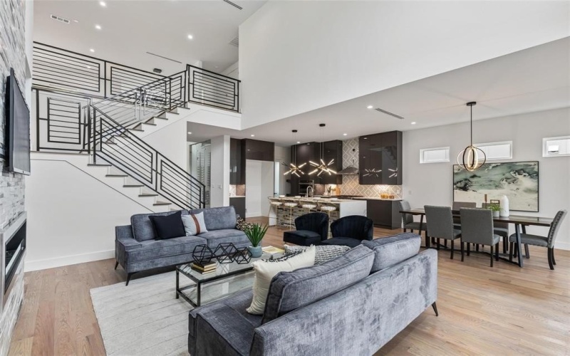 4711 Cowan Avenue, Dallas, TX 75209, 5 Bedrooms Bedrooms, ,6 BathroomsBathrooms,Residential,For Sale,4711 Cowan Avenue,20943726