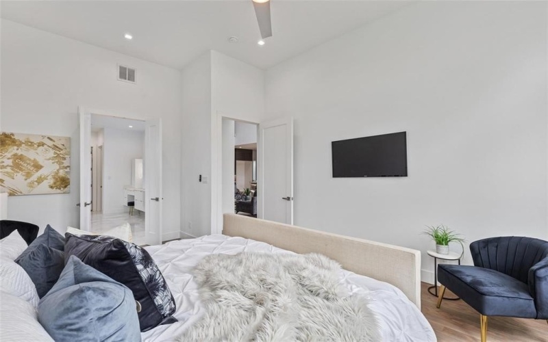 4711 Cowan Avenue, Dallas, TX 75209, 5 Bedrooms Bedrooms, ,6 BathroomsBathrooms,Residential,For Sale,4711 Cowan Avenue,20943726