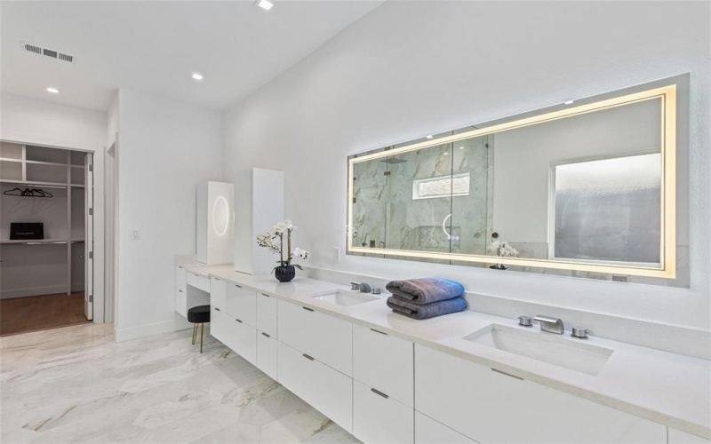 4711 Cowan Avenue, Dallas, TX 75209, 5 Bedrooms Bedrooms, ,6 BathroomsBathrooms,Residential,For Sale,4711 Cowan Avenue,20943726