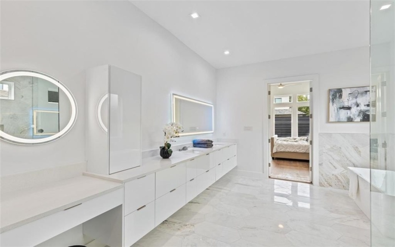 4711 Cowan Avenue, Dallas, TX 75209, 5 Bedrooms Bedrooms, ,6 BathroomsBathrooms,Residential,For Sale,4711 Cowan Avenue,20943726
