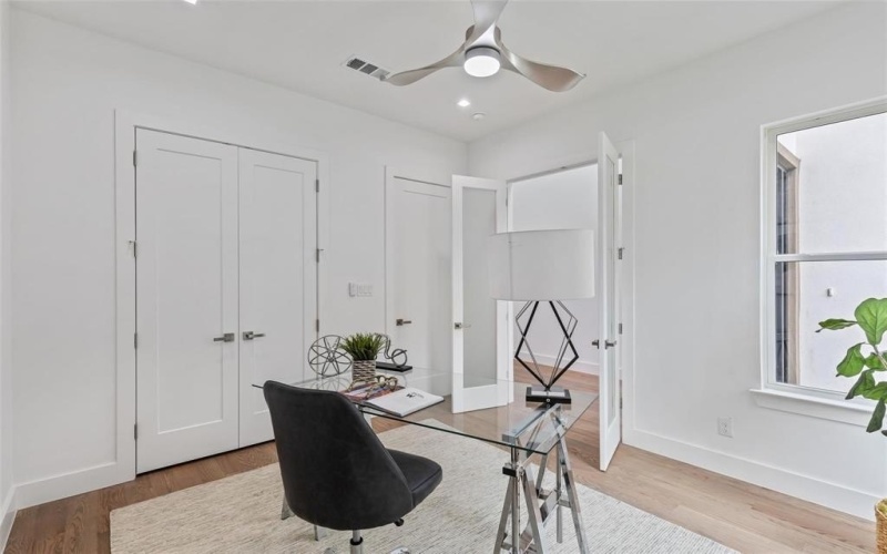 4711 Cowan Avenue, Dallas, TX 75209, 5 Bedrooms Bedrooms, ,6 BathroomsBathrooms,Residential,For Sale,4711 Cowan Avenue,20943726