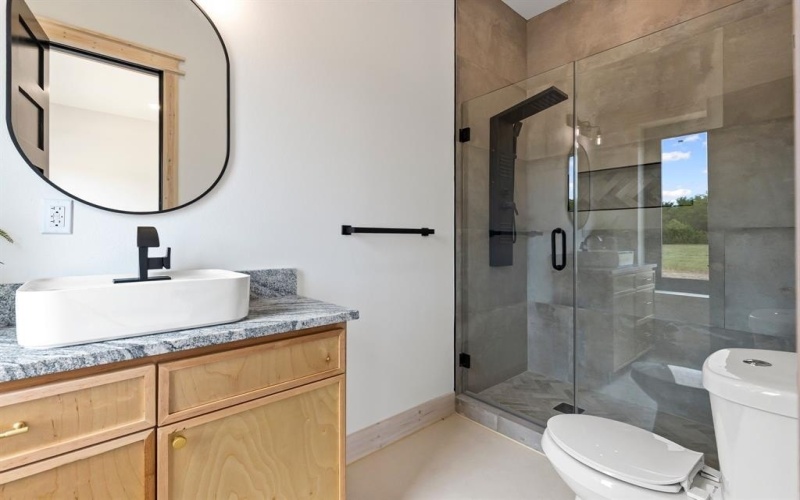 6563 County Road 4760 #2, Sulphur Springs, TX 75482, 4 Bedrooms Bedrooms, ,5 BathroomsBathrooms,Residential,For Sale,6563 County Road 4760,20975097
