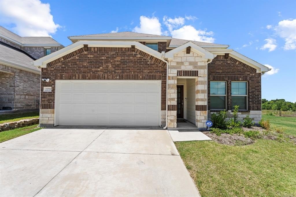 2275 Cliff Springs Drive, Forney, TX 75126, 4 Bedrooms Bedrooms, ,2 BathroomsBathrooms,Residential,For Sale,2275 Cliff Springs Drive,20989557