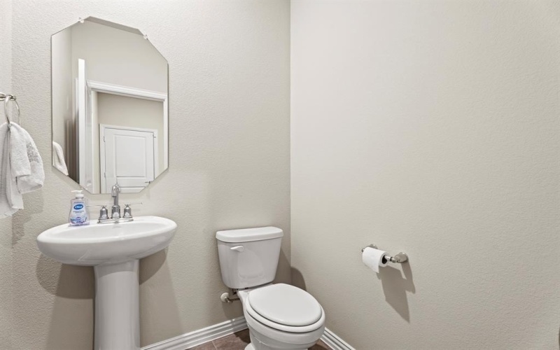 2275 Cliff Springs Drive, Forney, TX 75126, 4 Bedrooms Bedrooms, ,2 BathroomsBathrooms,Residential,For Sale,2275 Cliff Springs Drive,20989557