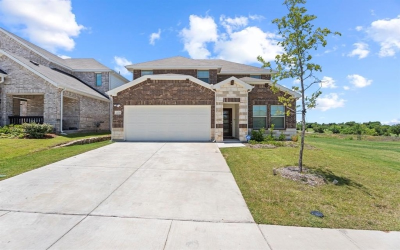 2275 Cliff Springs Drive, Forney, TX 75126, 4 Bedrooms Bedrooms, ,2 BathroomsBathrooms,Residential,For Sale,2275 Cliff Springs Drive,20989557