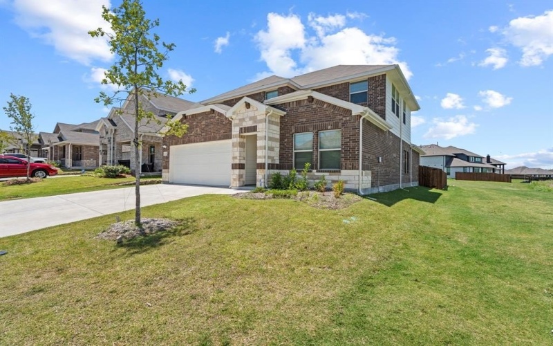2275 Cliff Springs Drive, Forney, TX 75126, 4 Bedrooms Bedrooms, ,2 BathroomsBathrooms,Residential,For Sale,2275 Cliff Springs Drive,20989557