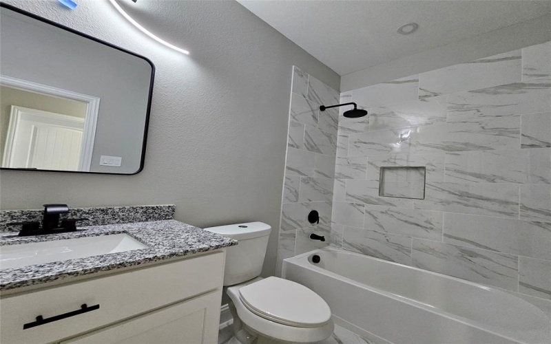 202 E 1st North Street, Kaufman, TX 75142, 4 Bedrooms Bedrooms, ,2 BathroomsBathrooms,Residential,For Sale,202 E 1st North Street,20989723