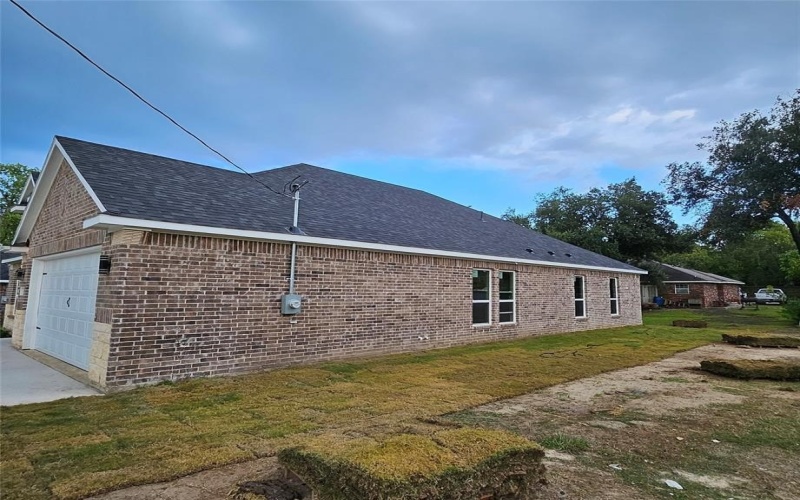 202 E 1st North Street, Kaufman, TX 75142, 4 Bedrooms Bedrooms, ,2 BathroomsBathrooms,Residential,For Sale,202 E 1st North Street,20989723
