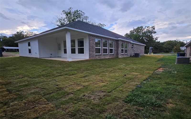 202 E 1st North Street, Kaufman, TX 75142, 4 Bedrooms Bedrooms, ,2 BathroomsBathrooms,Residential,For Sale,202 E 1st North Street,20989723