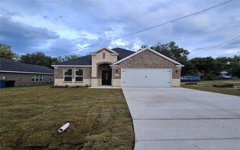 202 E 1st North Street, Kaufman, TX 75142, 4 Bedrooms Bedrooms, ,2 BathroomsBathrooms,Residential,For Sale,202 E 1st North Street,20989723