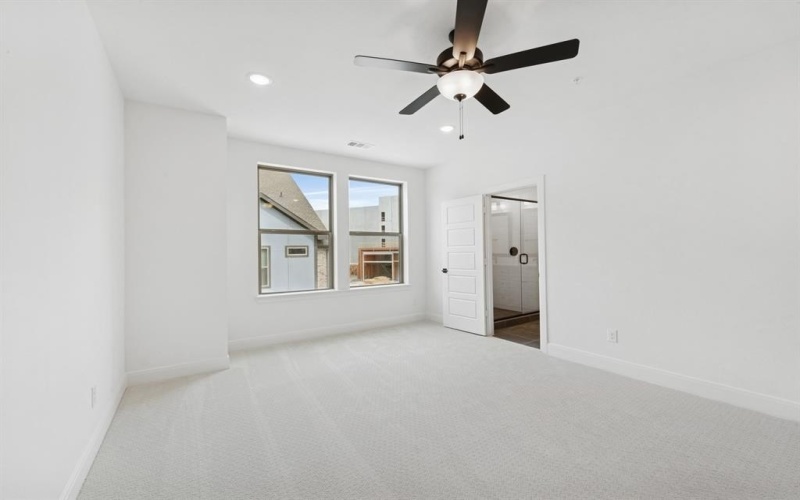 4839 Fuller Court #701, Irving, TX 75038, 3 Bedrooms Bedrooms, ,2 BathroomsBathrooms,Residential,For Sale,4839 Fuller Court,0,20989790