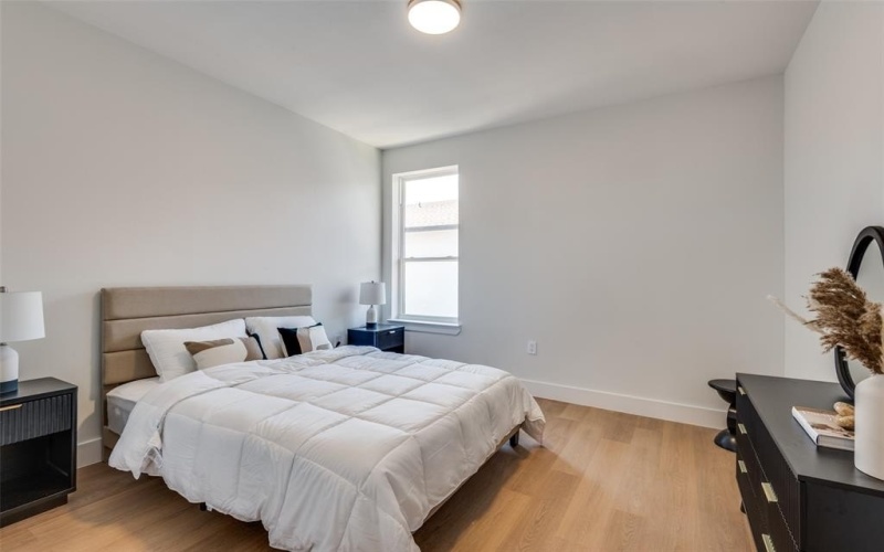 7328 Flyers Way, Dallas, TX 75235, 3 Habitaciones Habitaciones , ,2 BañosBaños,Residential,En Venta,7328 Flyers Way,20989869
