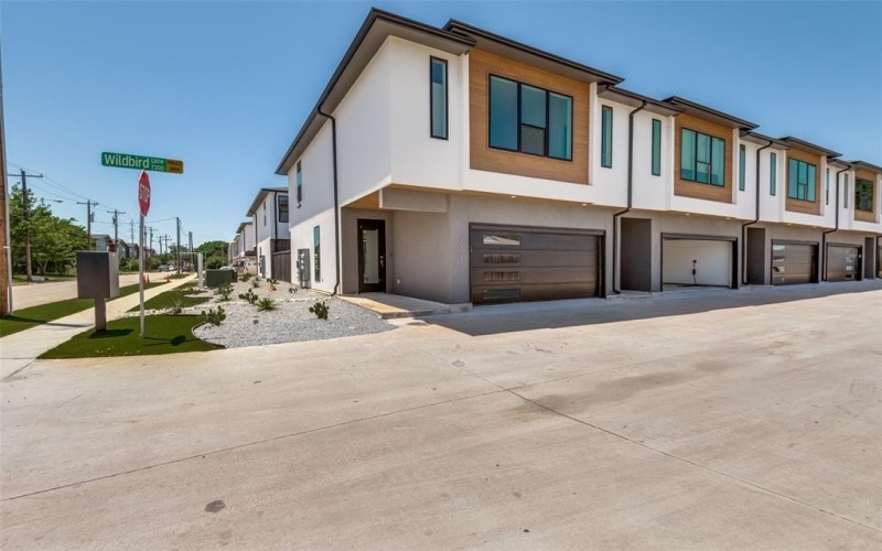 7328 Flyers Way, Dallas, TX 75235, 3 Habitaciones Habitaciones , ,2 BañosBaños,Residential,En Venta,7328 Flyers Way,20989869