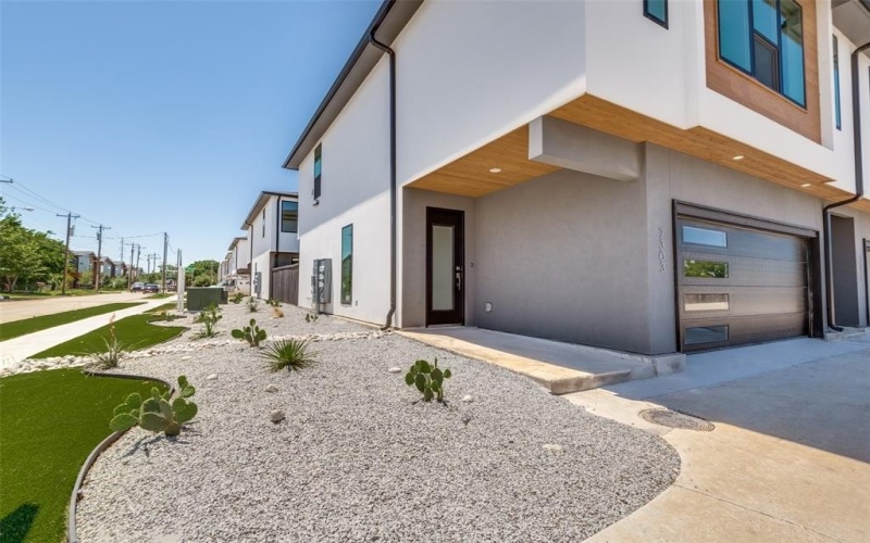 7328 Flyers Way, Dallas, TX 75235, 3 Habitaciones Habitaciones , ,2 BañosBaños,Residential,En Venta,7328 Flyers Way,20989869