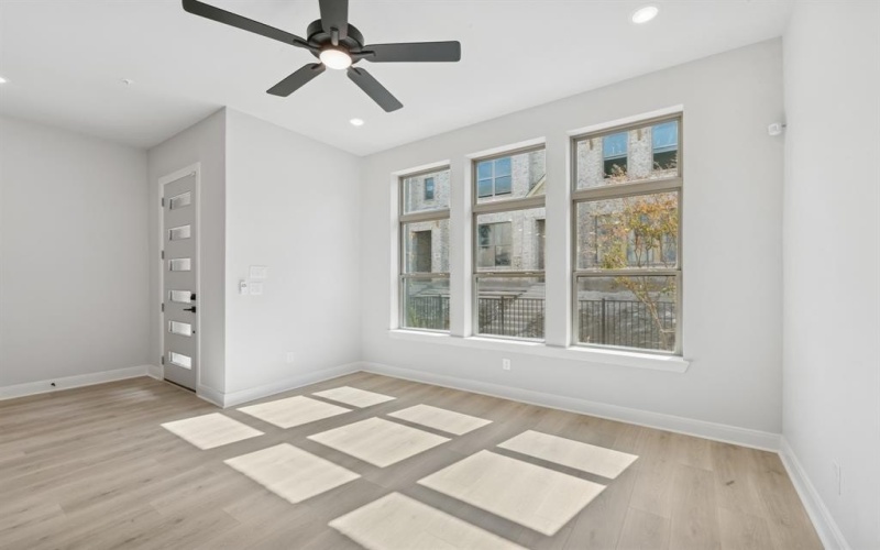 4839 Fuller Court #704, Irving, TX 75038, 3 Habitaciones Habitaciones , ,2 BañosBaños,Residential,En Venta,4839 Fuller Court,0,20989874