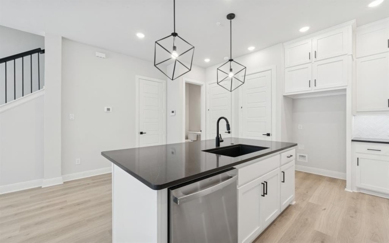 4839 Fuller Court #704, Irving, TX 75038, 3 Habitaciones Habitaciones , ,2 BañosBaños,Residential,En Venta,4839 Fuller Court,0,20989874