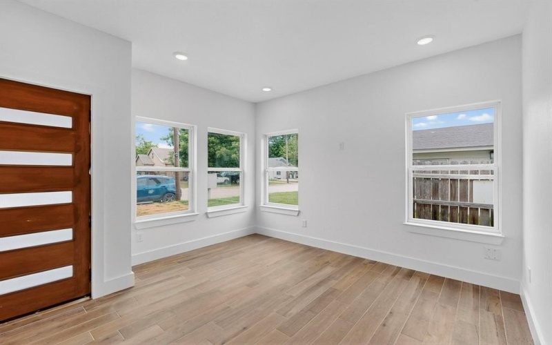218 S Locust Street, Sulphur Springs, TX 75482, 2 Bedrooms Bedrooms, ,2 BathroomsBathrooms,Residential,For Sale,218 S Locust Street,20989888