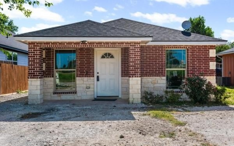 104 S Wall Street, Itasca, TX 76055, 3 Habitaciones Habitaciones , ,2 BañosBaños,Residential,En Venta,104 S Wall Street,20989898